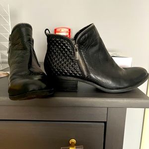 Lucky Basel Booties Sz 7.5